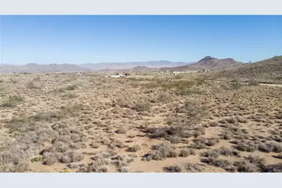 0000 Hatband, Kingman, AZ 86401 - Photo 2