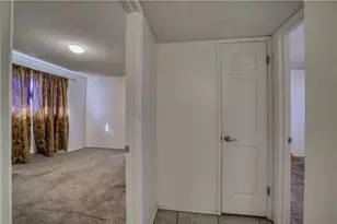 2740 Karen Ave, Kingman, AZ 86401 - Photo 18