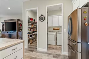 3395 Sunbeam Dr, Bullhead City, AZ 86429 - Photo 14