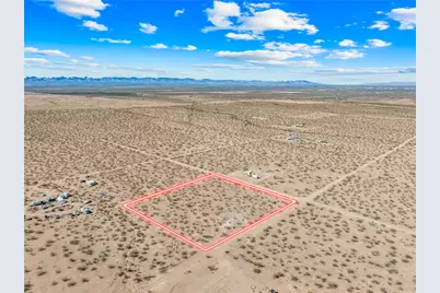 215-02-143 W Moenkopi Drive, Golden Valley, AZ 86413 - Photo 2