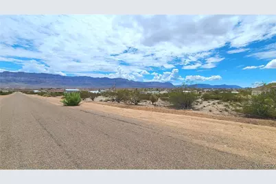 90 E Kolb Drive, Meadview, AZ 86444 - Photo 1