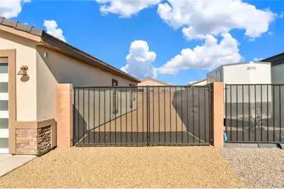 1723 E Sugar Bush Place, Fort Mohave, AZ 86426 - Photo 4
