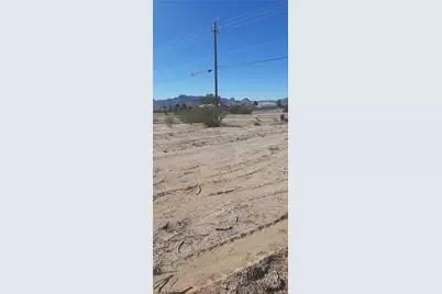 7313 W Abrigo, Golden Valley, AZ 86413 - Photo 2