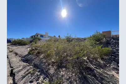 1439 Summit Drive, Bullhead City, AZ 86442 - Photo 12