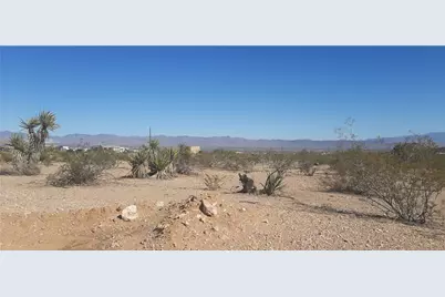 1822 S Glenbar Road, Golden Valley, AZ 86413 - Photo 6