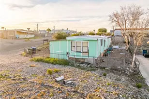 1368 Zircon Ave, Bullhead City, AZ 86442 - Photo 2