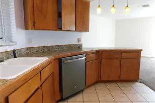 378 Emery Dr, Bullhead City, AZ 86442 - Photo 8