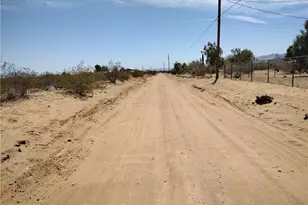 3456 N Lochiel Rd, Golden Valley, AZ 86413 - Photo 1