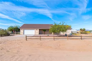 3605 N San Pedro Rd, Golden Valley, AZ 86413 - Photo 2