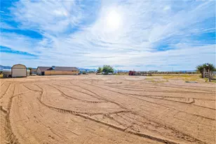 3605 N San Pedro Rd, Golden Valley, AZ 86413 - Photo 48