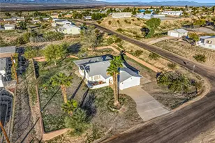 13485 Canyon Dr, Topock, AZ 86436 - Photo 2