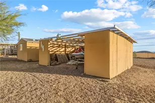 459 S Hano Rd, Golden Valley, AZ 86413 - Photo 32