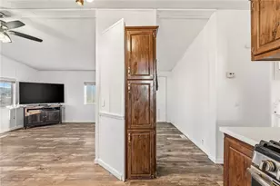 459 S Hano Rd, Golden Valley, AZ 86413 - Photo 10