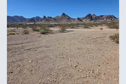 2628 S Chiricahua Road, Golden Valley, AZ 86413 - Photo 1