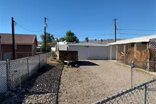 2105 White Sands Dr, Bullhead City, AZ 86442 - Photo 4