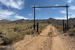 7130 N Corral Rd, Kingman, AZ 86401 - Photo 1