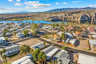 1946 Castleberry Ln, Bullhead City, AZ 86442 - Photo 36
