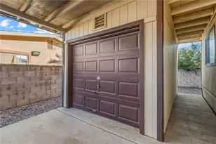 1946 Castleberry Ln, Bullhead City, AZ 86442 - Photo 4