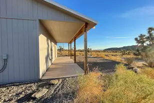 11328 S Kinard Rd, Yucca, AZ 86438 - Photo 6