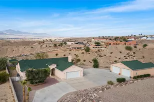 1837 Wolf Rd, Bullhead City, AZ 86442 - Photo 1