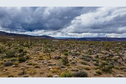 002 N Inyo Drive, White Hills, AZ 86445 - Photo 8