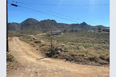 031 N So Hi Boulevard, Golden Valley, AZ 86413 - Photo 2