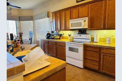 2853 Esmerelda Drive, Bullhead City, AZ 86429 - Photo 8
