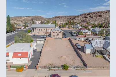 507 E Oak Street, Kingman, AZ 86401 - Photo 1