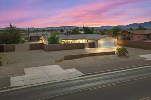 1220 Riverview Dr, Bullhead City, AZ 86442 - Photo 2