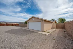 1220 Riverview Dr, Bullhead City, AZ 86442 - Photo 12
