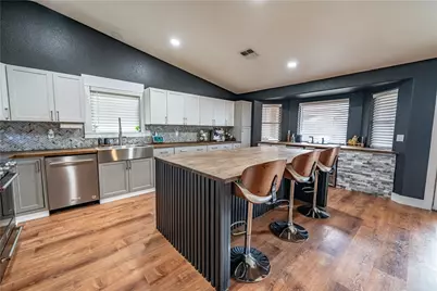 1880 E Corwin Road, Bullhead City, AZ 86442 - Photo 8