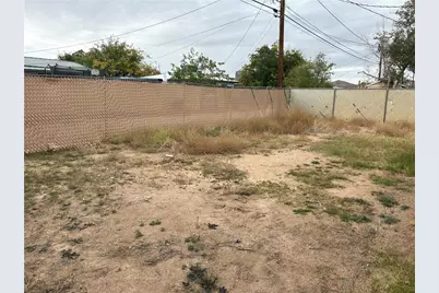 2036 Davis Avenue, Kingman, AZ 86401 - Photo 10