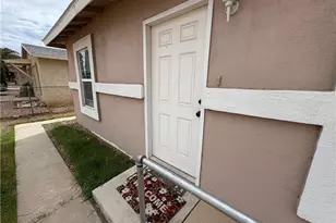 2036 Davis Ave, Kingman, AZ 86401 - Photo 2