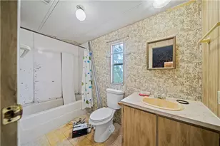 1592 E Valencia Rd, Fort Mohave, AZ 86426 - Photo 10