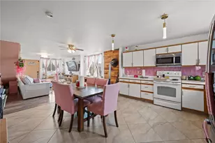 17177 N Mariposa Dr, Dolan Springs, AZ 86441 - Photo 20