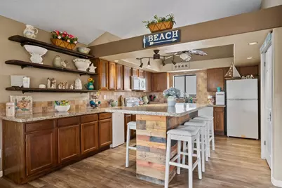 201 Riverfront Drive #17, Bullhead City, AZ 86442 - Photo 8