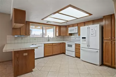 2221 Family Circle, Bullhead City, AZ 86442 - Photo 32