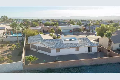 2221 Family Circle, Bullhead City, AZ 86442 - Photo 4