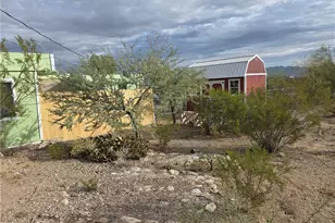 1460 S Egar, Golden Valley, AZ 86413 - Photo 4