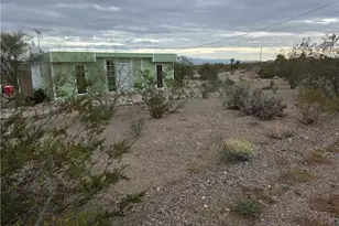 1460 S Egar, Golden Valley, AZ 86413 - Photo 12