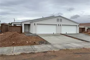 915 Berk Ave, Kingman, AZ 86409 - Photo 2