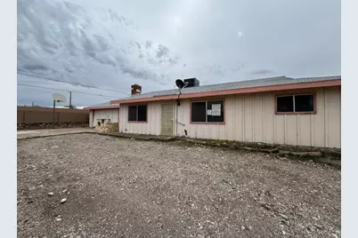 2074 Kingston Drive, Bullhead City, AZ 86442 - Photo 2