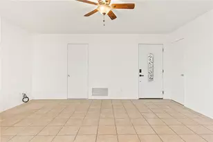 644 S Elgin Rd, Golden Valley, AZ 86413 - Photo 18