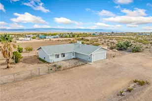 644 S Elgin Rd, Golden Valley, AZ 86413 - Photo 2