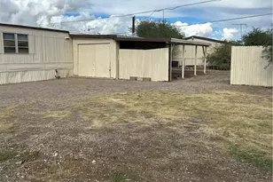 927 Sandy Beach Dr, Bullhead City, AZ 86442 - Photo 8