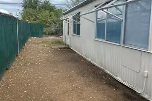 927 Sandy Beach Dr, Bullhead City, AZ 86442 - Photo 32