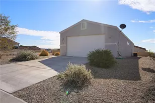2638 Bear Mountain Loop, Bullhead City, AZ 86442 - Photo 2