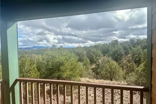 31900 W Bad Dog Rd, Seligman, AZ 86337 - Photo 10