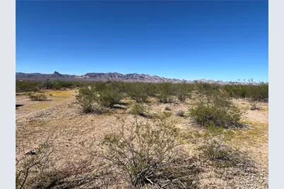 215-14-287 W Toluca Drive, Golden Valley, AZ 86413 - Photo 1