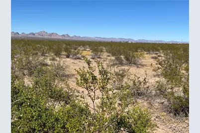 215-14-287 W Toluca Drive, Golden Valley, AZ 86413 - Photo 2